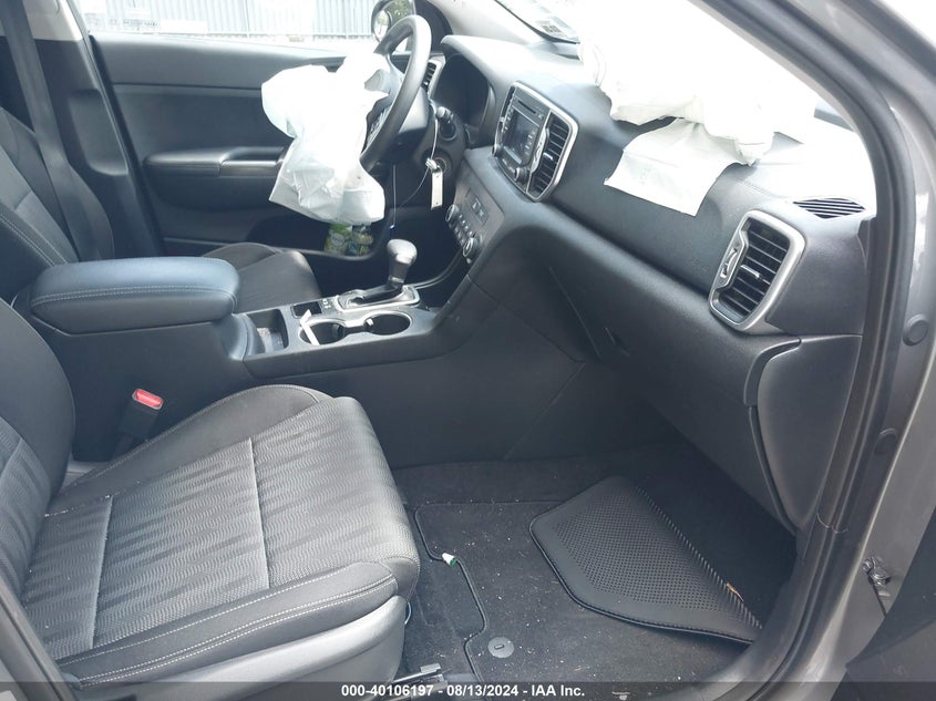 VIN KNDPMCAC9K7547825 2019 KIA SPORTAGE LX