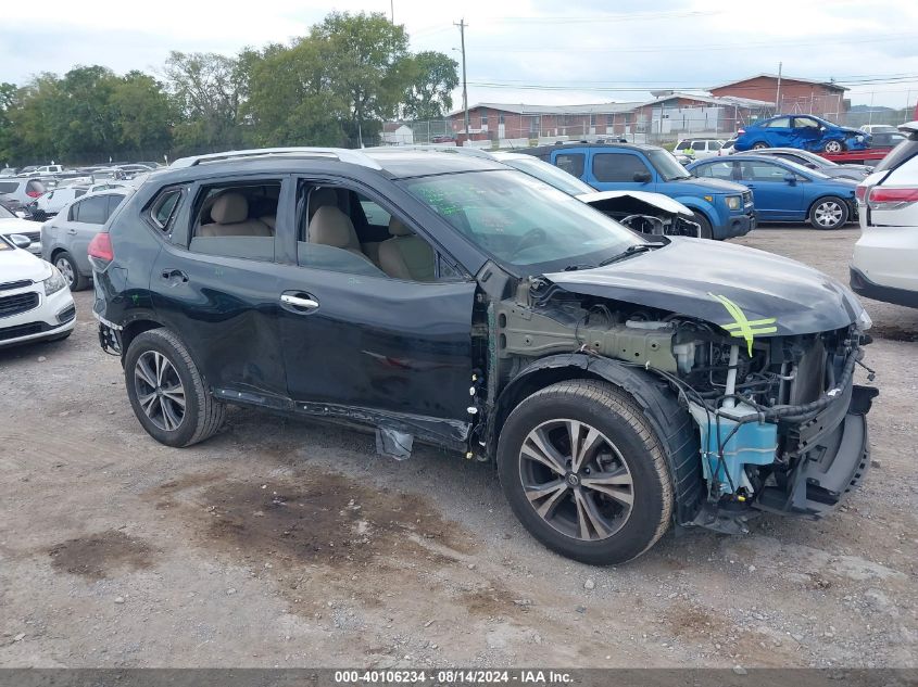 5N1AT2MT8HC883055 2017 NISSAN ROGUE - Image 1