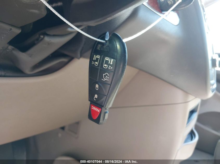 2013 Chrysler Town & Country Touring VIN: 2C4RC1BG5DR693982 Lot: 40107044