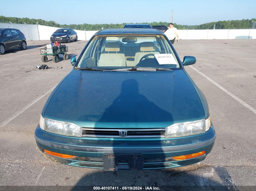 1992 Honda Accord Lx VIN: 1HGCB7653NA167796 Lot: 40107411