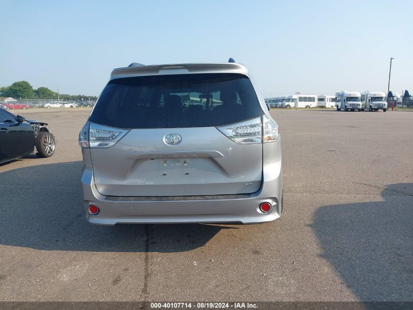 2017 Toyota Sienna Se 8 Passenger VIN: 5TDXZ3DC7HS886806 Lot: 40107714