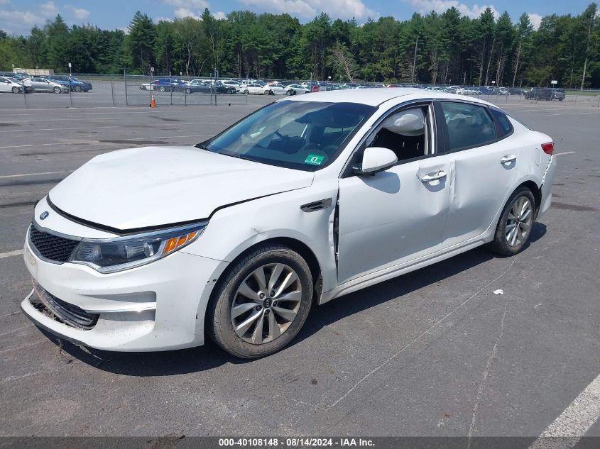 5XXGT4L34JG271257 2018 KIA OPTIMA - Image 2