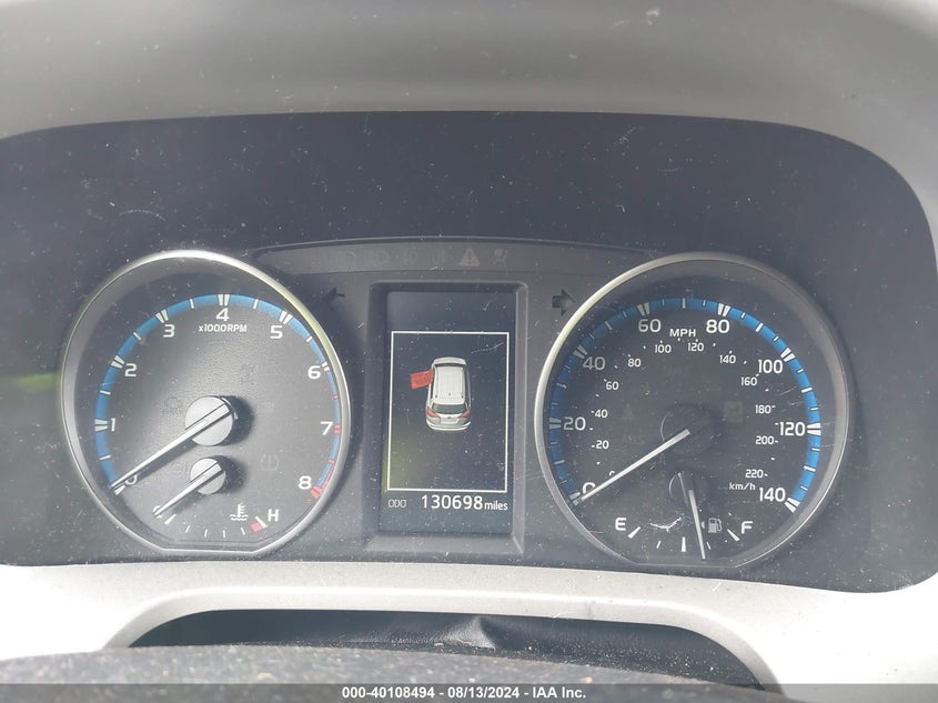 VIN 2T3BFREV1JW857764 2018 TOYOTA RAV4 LE