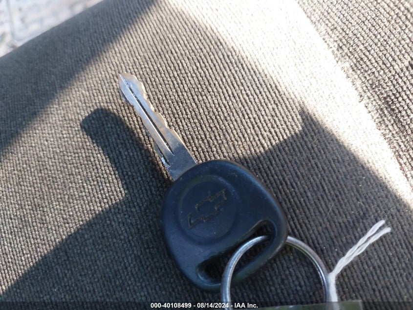 2006 Chevrolet Silverado K1500 VIN: 2GCEK13T061200935 Lot: 40108499