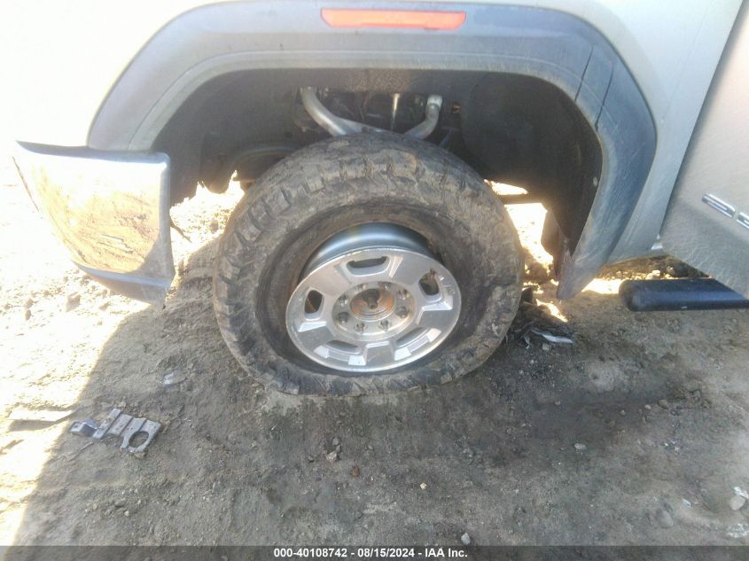 2020 GMC Sierra K2500 Heavy Duty VIN: 1GT49LE7XLF143084 Lot: 40108742