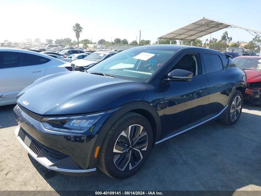 2024 KIA EV6 LIGHT LONG RANGE - KNDC34LA5R5172122