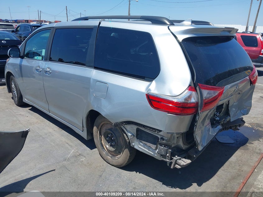 VIN 5TDYZ3DC8LS065419 2020 TOYOTA SIENNA XLE