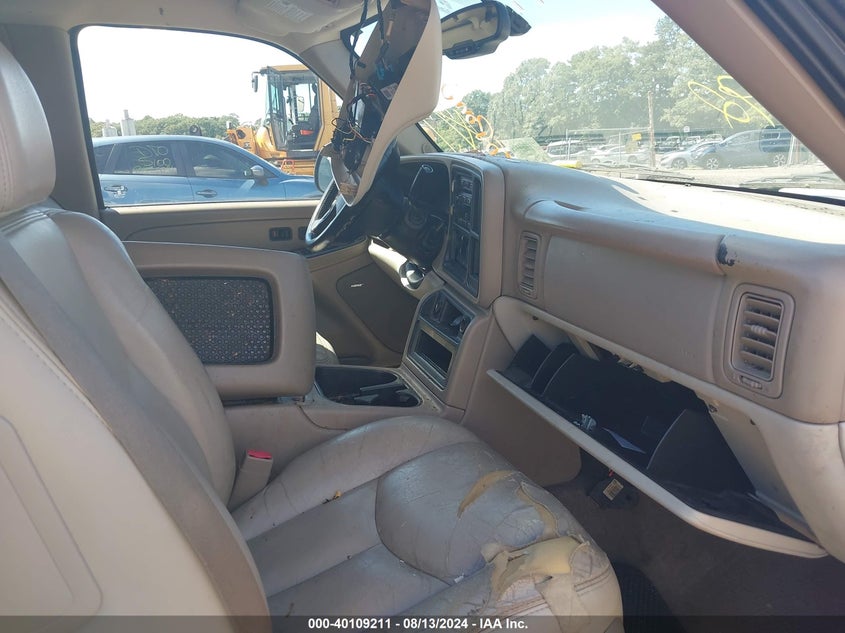 2004 Chevrolet Suburban 1500 Lt