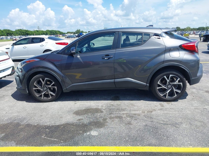 VIN NMTKHMBX4JR013849 2018 TOYOTA C-HR XLE PREMIUM