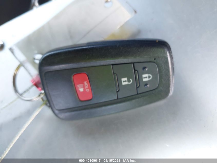 VIN NMTKHMBX4JR013849 2018 TOYOTA C-HR XLE PREMIUM