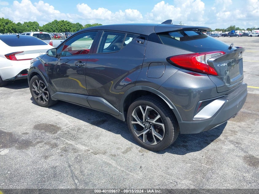 VIN NMTKHMBX4JR013849 2018 TOYOTA C-HR XLE PREMIUM