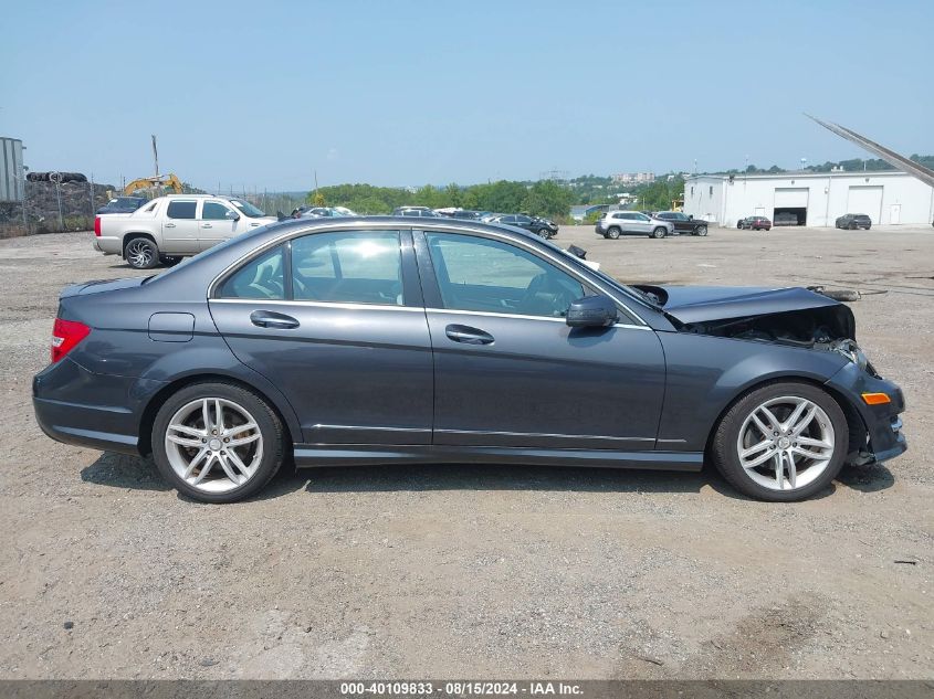 2013 Mercedes-Benz C 300 Luxury 4Matic/Sport 4Matic VIN: WDDGF8AB1DR242430 Lot: 40109833