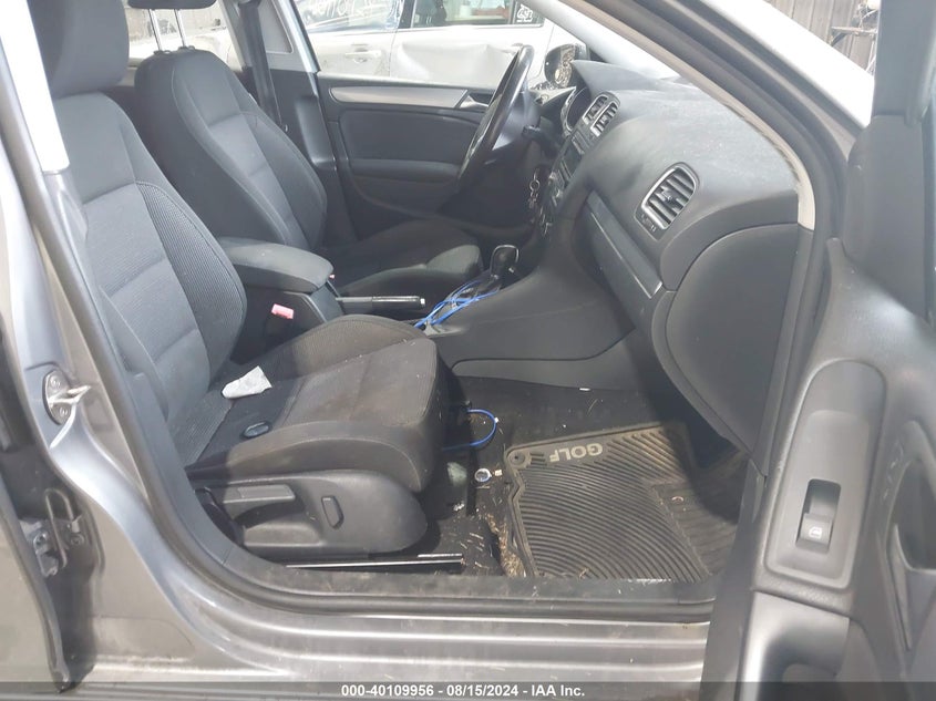 2013 VOLKSWAGEN GOLF 2.5L 4-DOOR - WVWDB7AJ0DW130410