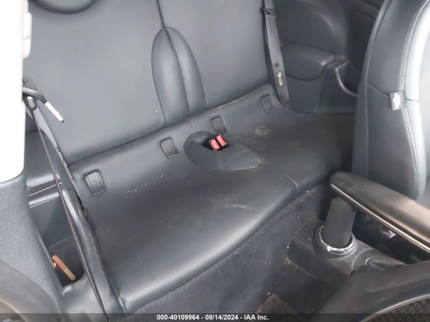 2006 Mini Cooper Hardtop VIN: WMWRC33576TJ77382 Lot: 40109964