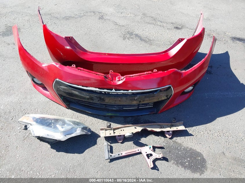 2015 TOYOTA COROLLA S PLUS - 5YFBURHE8FP335782