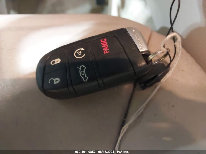 2012 Chrysler 300 Limited VIN: 2C3CCAHG5CH184304 Lot: 40110852