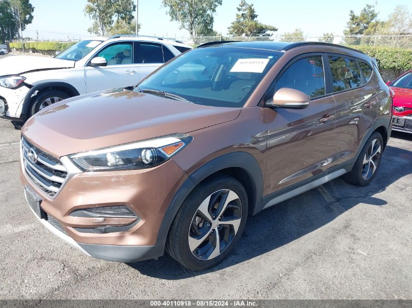 KM8J33A2XHU562680 2017 HYUNDAI TUCSON - Image 2