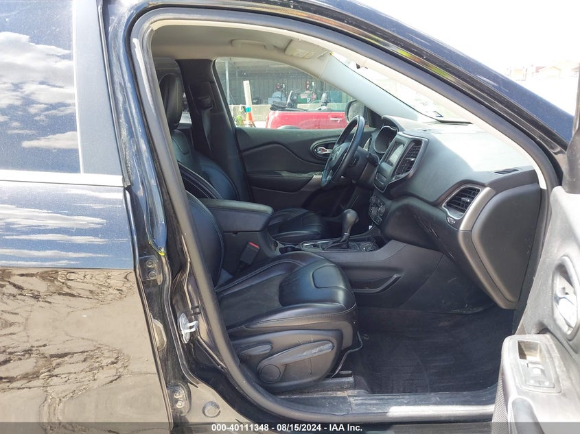 VIN 1C4PJLLB5KD176502 2019 JEEP CHEROKEE LATITUDE PLUS FWD