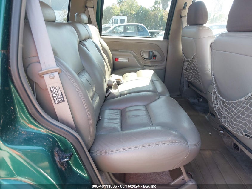 1999 Chevrolet Tahoe Lt VIN: 1GNEK13R5XJ424608 Lot: 40111636