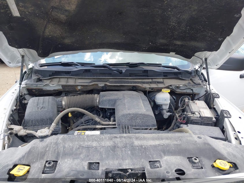 2022 RAM 1500 CLASSIC SLT  4X4 5'7 BOX - 1C6RR7LG9NS236356