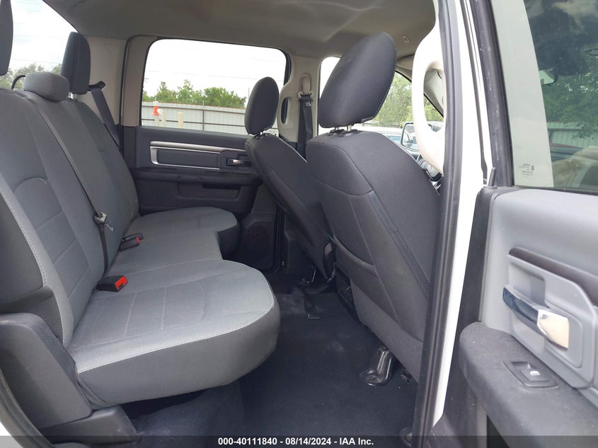 2022 RAM 1500 CLASSIC SLT  4X4 5'7 BOX - 1C6RR7LG9NS236356