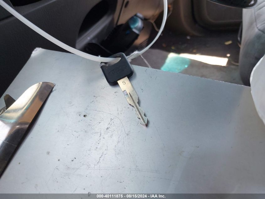 1998 Ford F150 VIN: 1FTZX1760WNB10822 Lot: 40111875