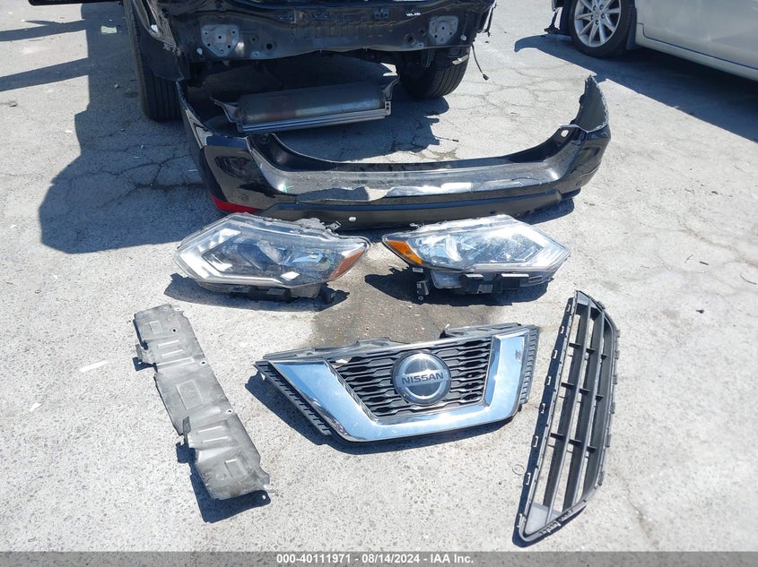 VIN KNMAT2MT4LP541043 2020 NISSAN ROGUE SV FWD