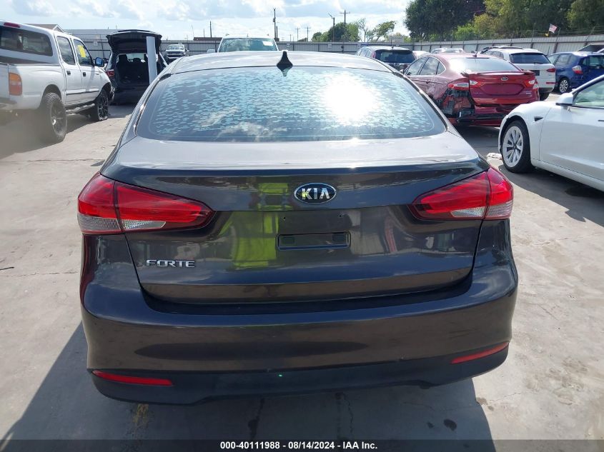 2018 Kia Forte Lx VIN: 3KPFK4A72JE227318 Lot: 40111988