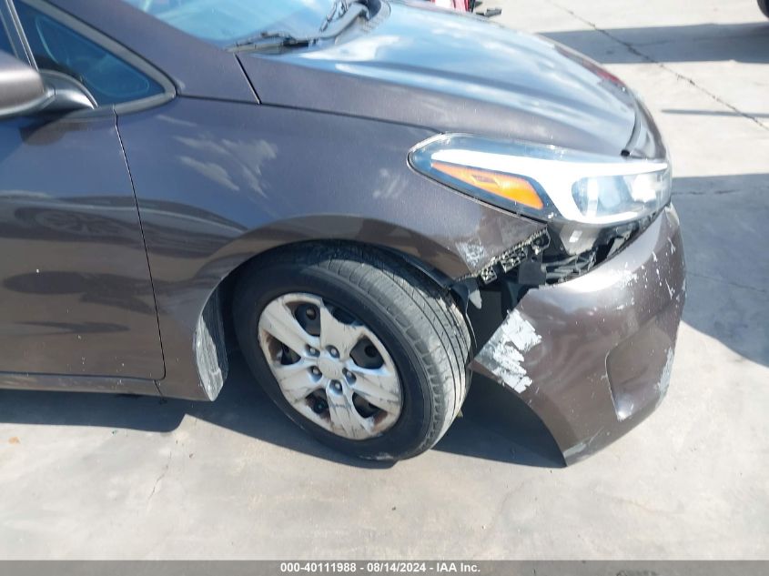 2018 Kia Forte Lx VIN: 3KPFK4A72JE227318 Lot: 40111988