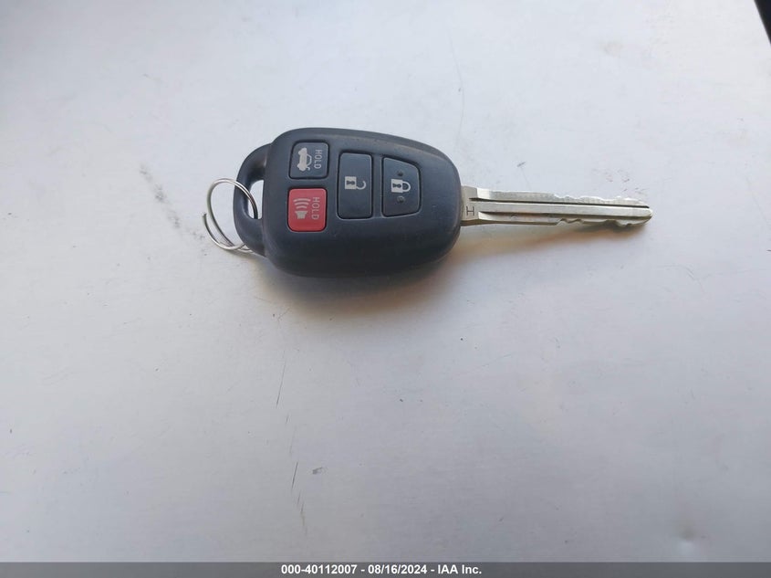 2016 TOYOTA COROLLA LE PLUS - 5YFBURHE5GP522401