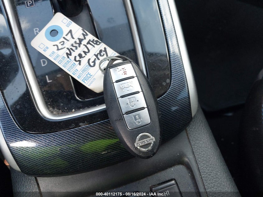 2017 Nissan Sentra Sr VIN: 3N1AB7AP9HY205209 Lot: 40112175