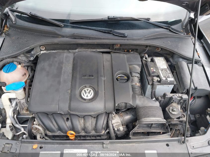 2013 Volkswagen Passat Se VIN: 1VWBP7A38DC093924 Lot: 40112282