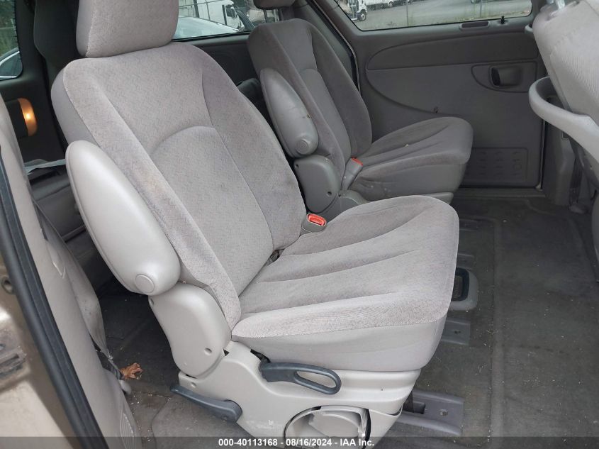 2002 Dodge Grand Caravan Sport VIN: 2B4GP44R82R527980 Lot: 40113168