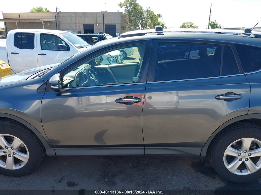 2014 TOYOTA RAV4 XLE - JTMWFREVXED027014