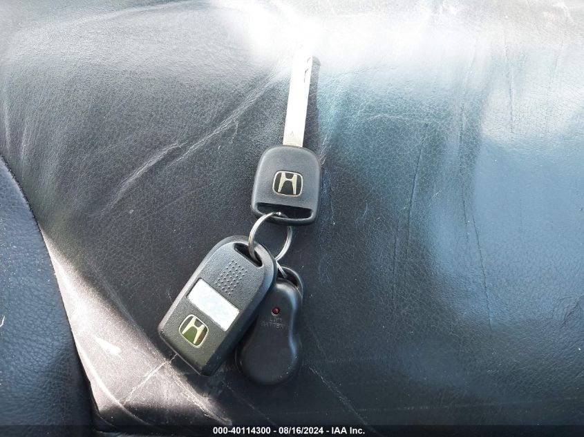 2005 Honda Odyssey Touring VIN: 5FNRL38825B055715 Lot: 40114300