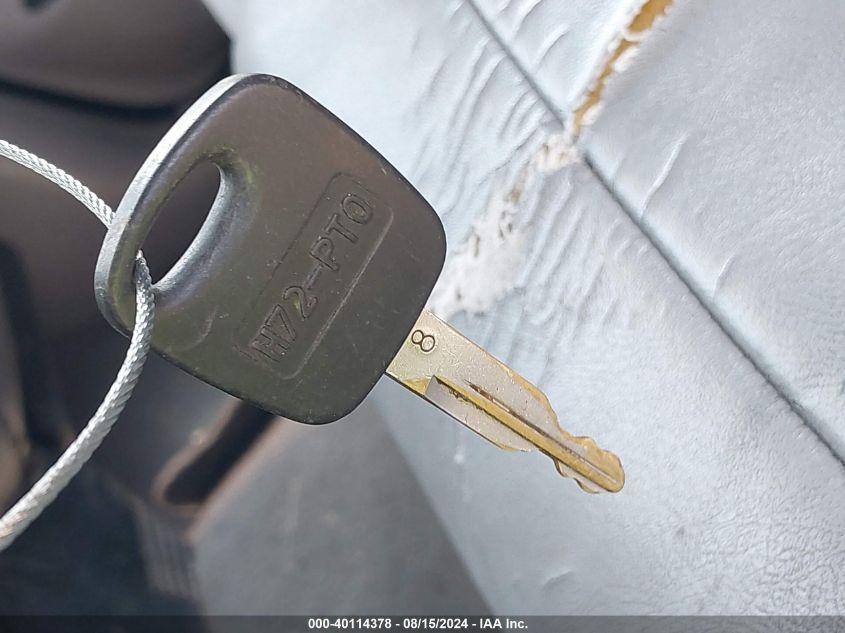 2000 Ford F150 VIN: 2FTPX18L0YCA02446 Lot: 40114378