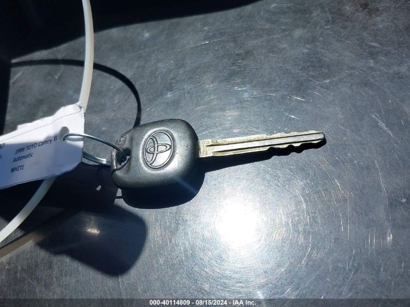 1999 Toyota Camry Xle V6 VIN: JT2BF28K5X0230791 Lot: 40114809