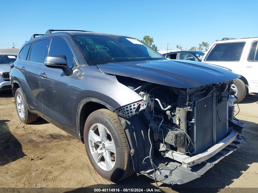 VIN 5TDBZRBH9MS528063 2021 TOYOTA HIGHLANDER LE