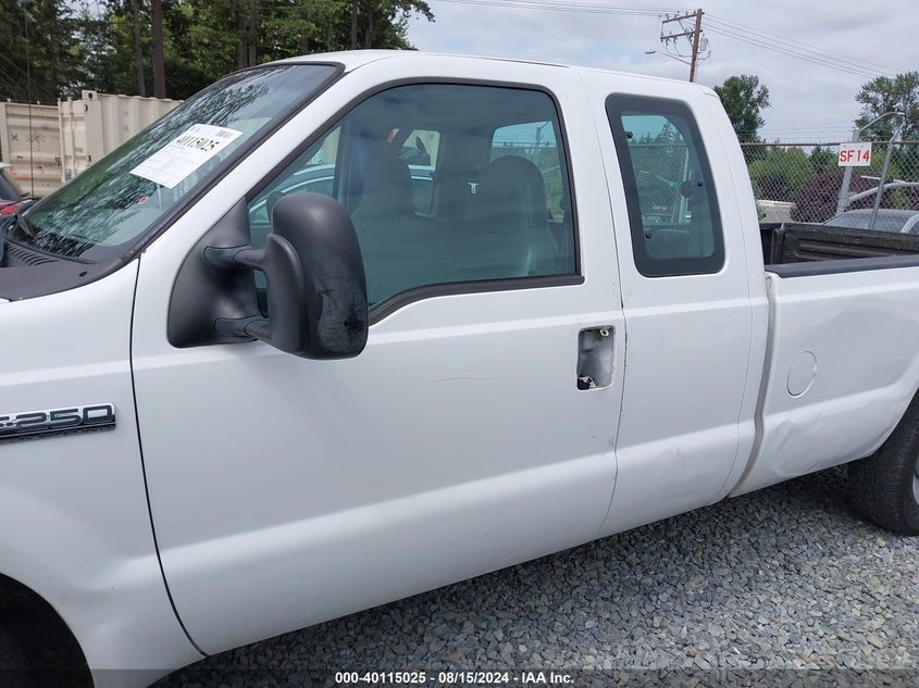 2005 Ford Super Duty F-250 Lariat/Xl/Xlt VIN: 1FTSX20535EC83824 Lot: 40115025