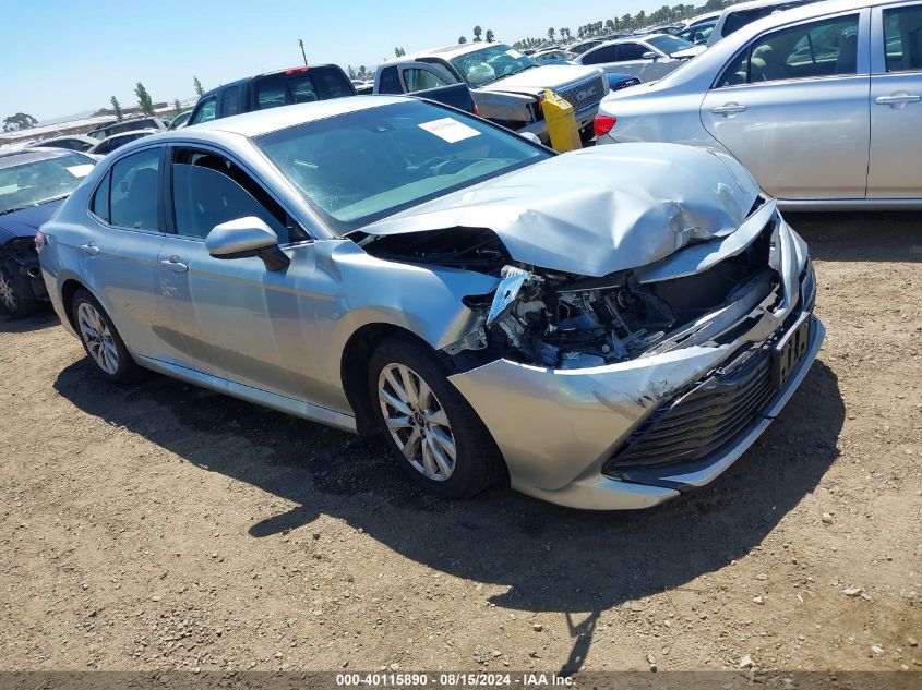 4T1B11HK7JU581519 2018 TOYOTA CAMRY - Image 1