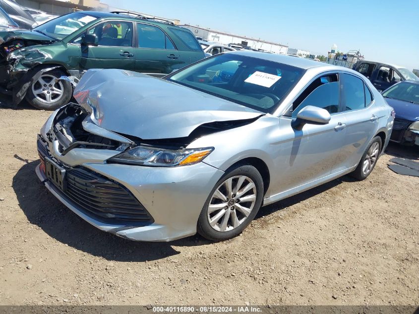 4T1B11HK7JU581519 2018 TOYOTA CAMRY - Image 2