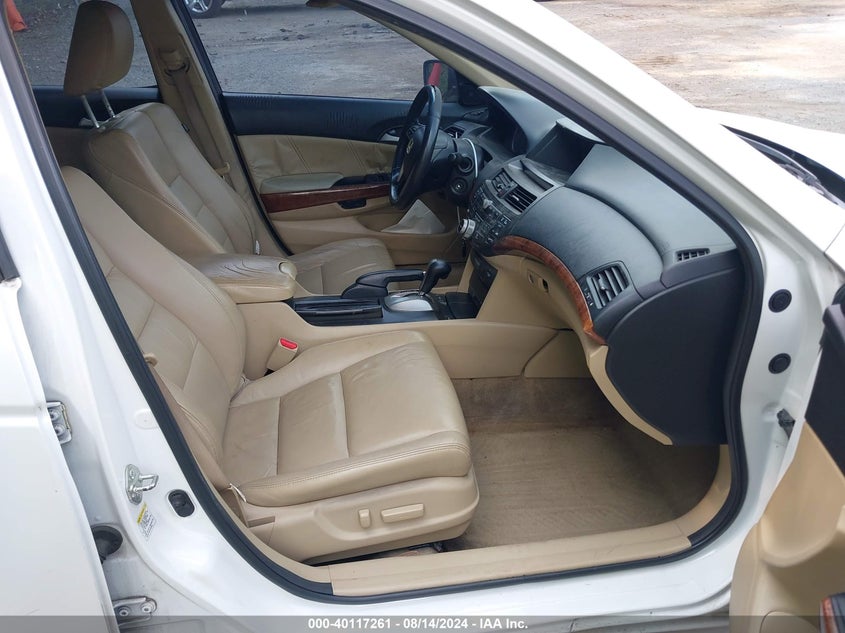 2012 HONDA ACCORD VIN: 1HGCP3F88CA038745