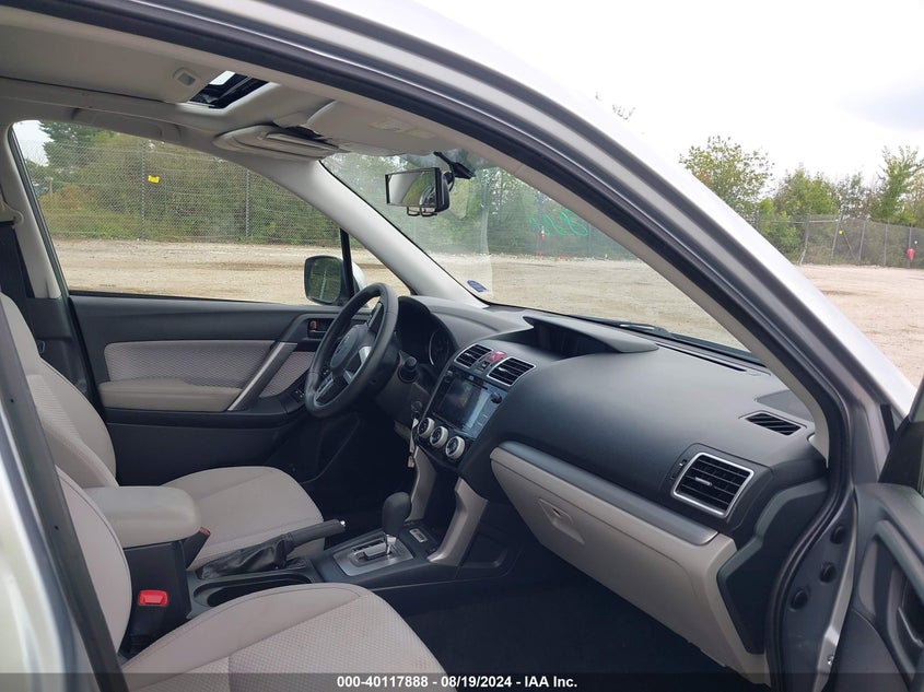 VIN JF2SJAEC5HH481652 2017 SUBARU FORESTER 2.5I PREMIUM
