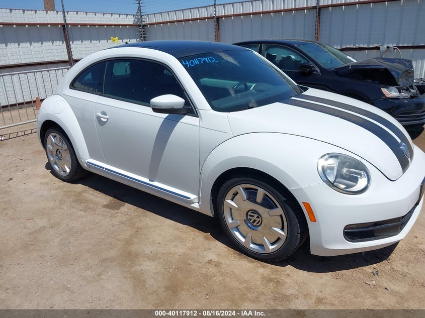2014 VOLKSWAGEN BEETLE 1.8T - 3VWJ17AT8EM657360
