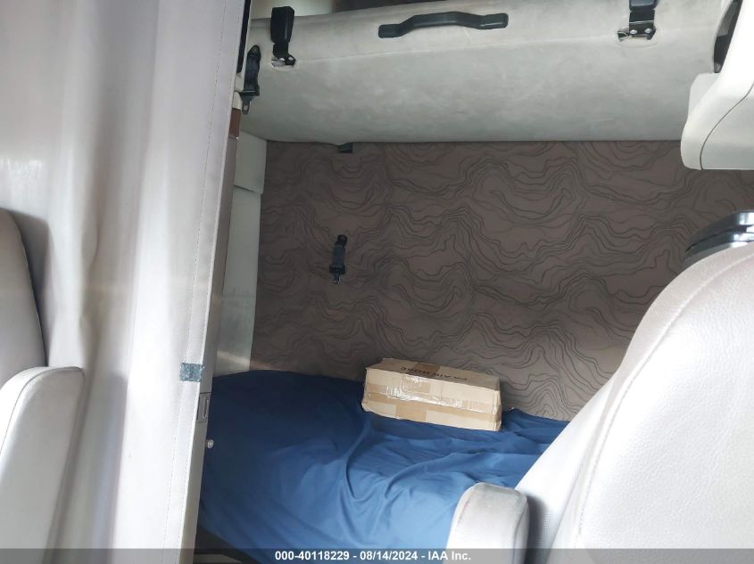 2016 Volvo Vn Vnl VIN: 4V4NC9EH5GN941994 Lot: 40118229