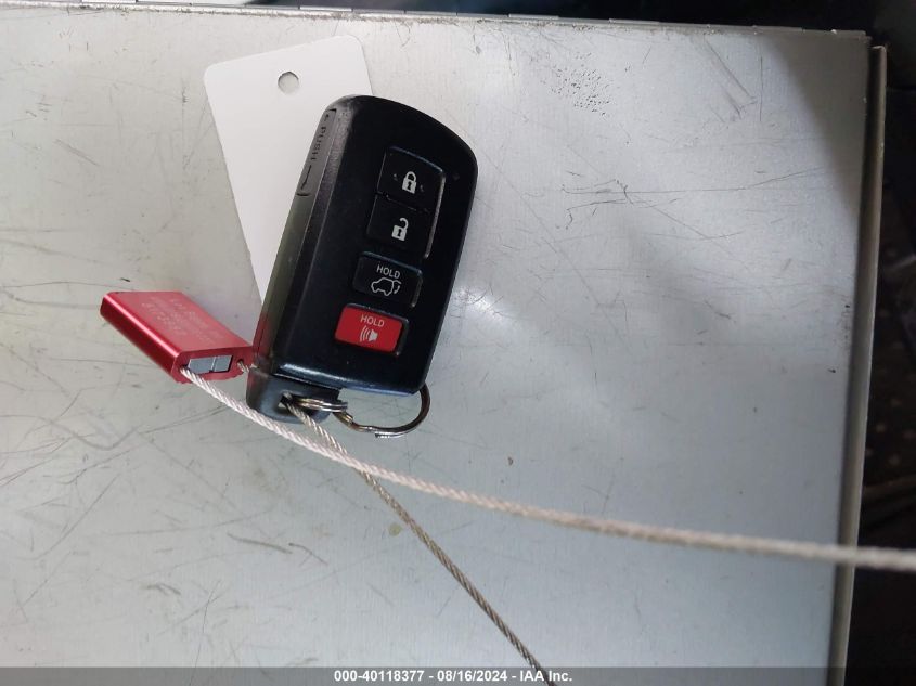 2017 Toyota Rav4 Hybrid Limited VIN: JTMDJREV9HD120763 Lot: 40118377