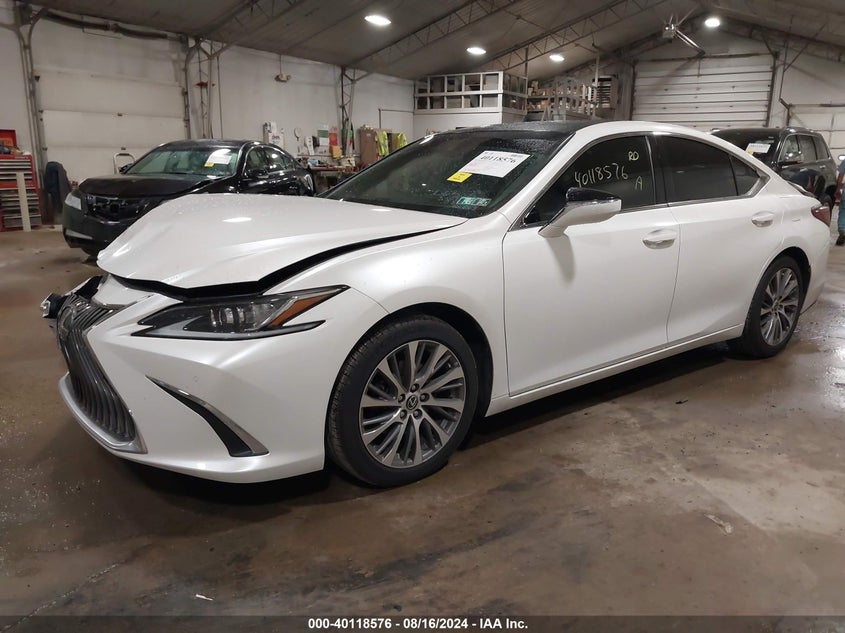 VIN 58ABZ1B16KU017587 2019 LEXUS ES 350