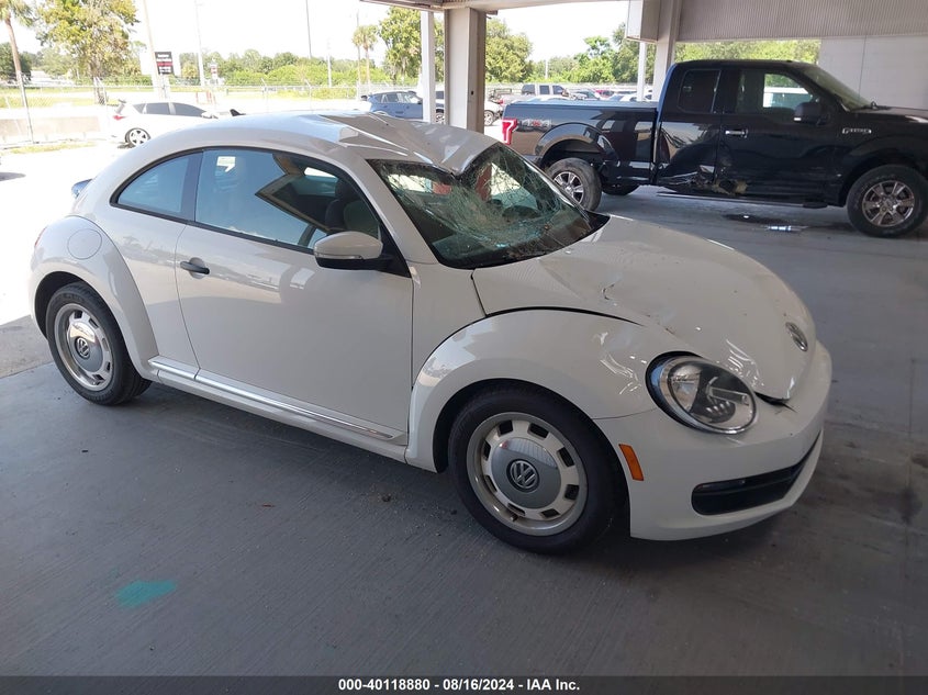 2015 VOLKSWAGEN BEETLE 1.8T CLASSIC - 3VWF17AT2FM651948