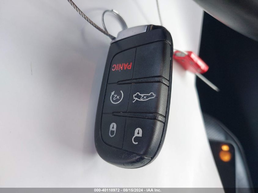 2018 Chrysler 300 Limited VIN: 2C3CCAEG9JH145975 Lot: 40118972