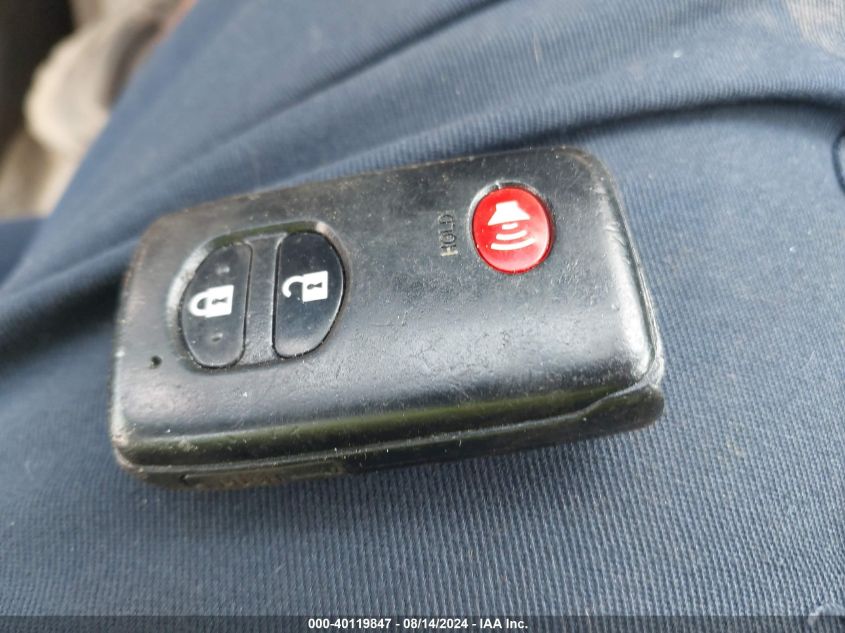 2010 Toyota Rav4 Limited V6 VIN: JTMDK4DV6AD012737 Lot: 40119847